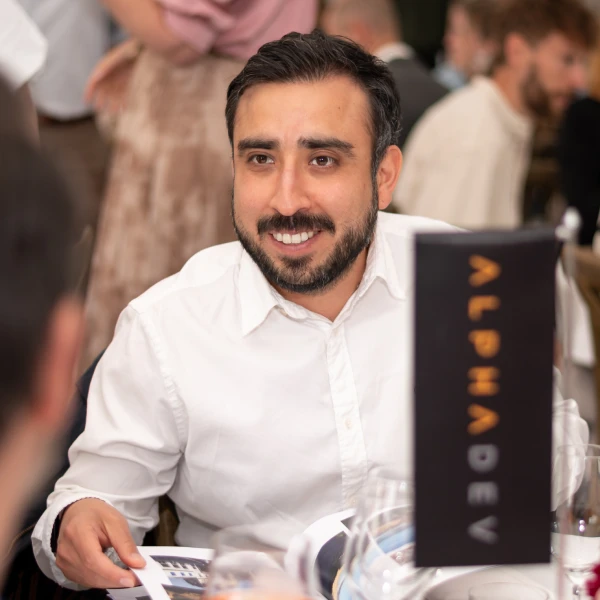 Eddo minglar på vår 10-årsfest